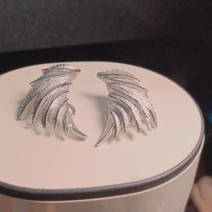 Vintage clip earings